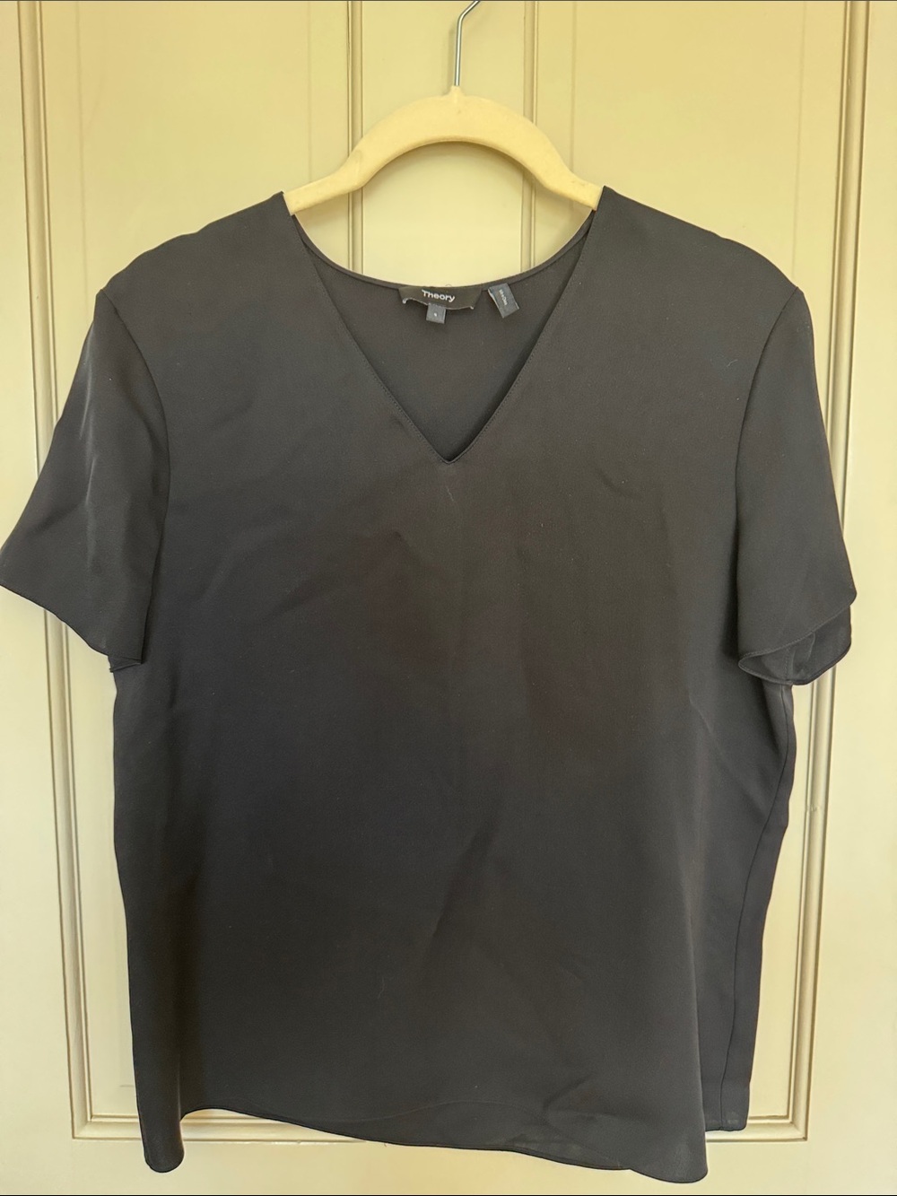 Theory Black V-Neck Short Sleeve Blouse